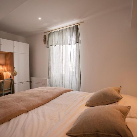 Appartement Coup De Coeur Centre Village Et Plage Climatise 3 Etoiles Terra Cigala Bandol Exterior foto